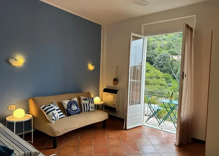 アパート Chiaraluce Monte Cosy Near Beaches モンテロッソ・アル・マーレ