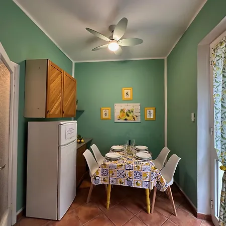 Chiaraluce Monte Cosy Near Beaches شقة